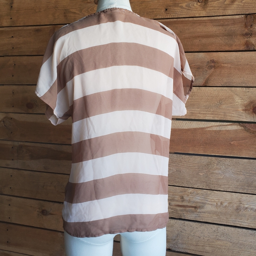 🤏 Sheer horizontal striped top - Picture 3 of 6